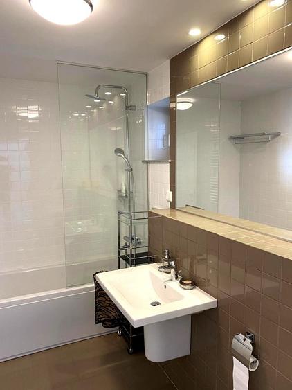 Apartament cu 3 camere semidecomandat în Polonă