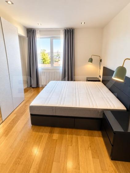 Apartament cu 3 camere semidecomandat, mobilat în Florești