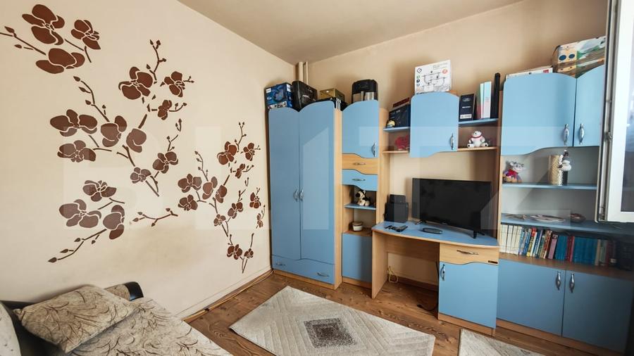 Apartament cu 2 camere,semidecomandat ,zona Rogerius - 5