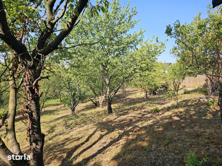 Casă cu 4 camere cu Teren 1220 Mp în Nicolina