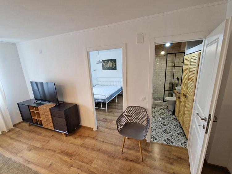 Apartament cu 2 camere semidecomandat în Dorobanți