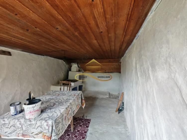 Casă cu 4 camere cu Teren 3300 Mp în Țârdenii Mari