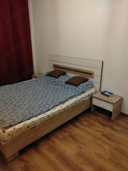 Apartament cu 3 camere semidecomandat în Florești