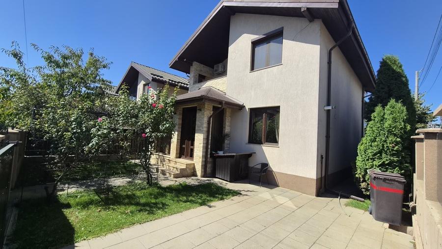 Casă cu 3 camere în Fundeni