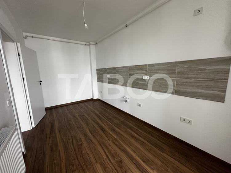 Apartament de vanzare 3 camere 2 bai logie balcon si 1 loc de parcare - 4