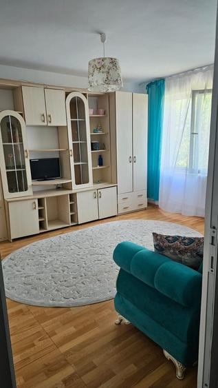 Apartament cu 2 camere semidecomandat în Centrul Vechi