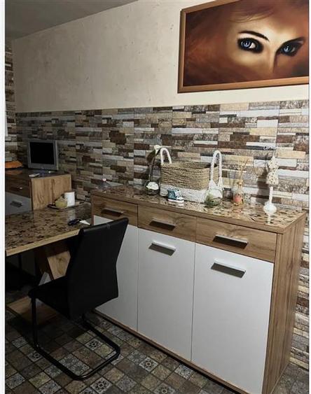 Apartament cu 2 camere decomandat, mobilat în Aradului