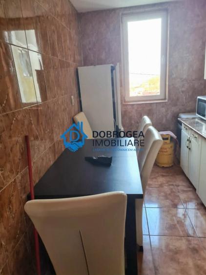 Apartament cu 2 camere decomandat în Mahmudia