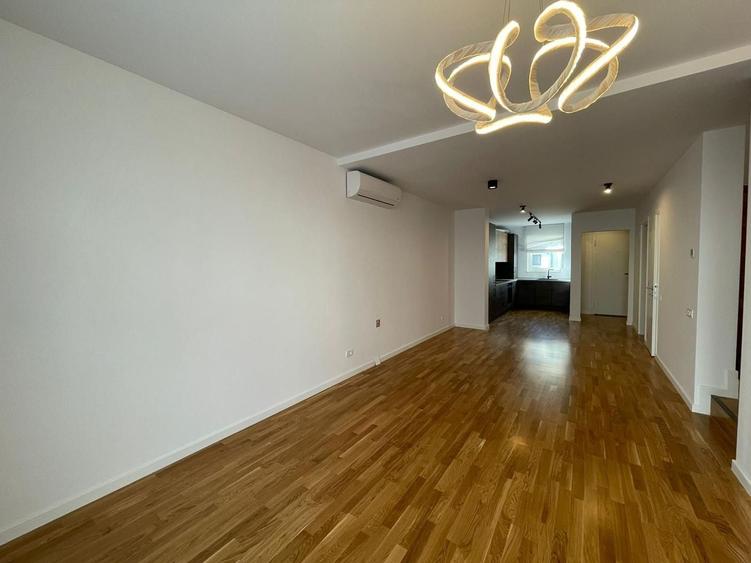 Casă cu 5 camere cu Piscina în Pipera