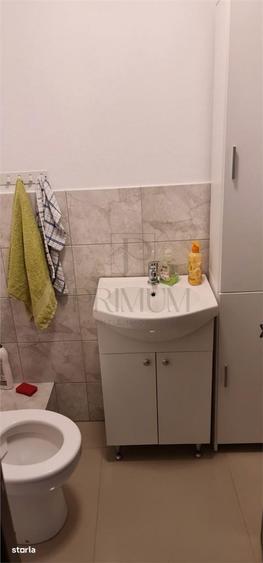 Apartament cu 3 camere semidecomandat în Șagului