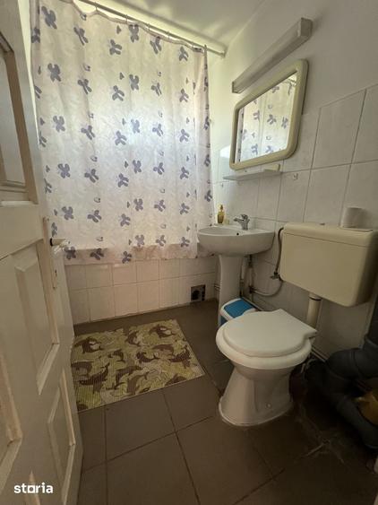 Casă cu 4 camere cu Teren 350 Mp în Corbi