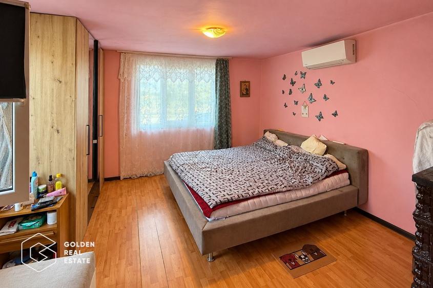 Casă individuală cu 5 camere cu Canalizare în Fiscut