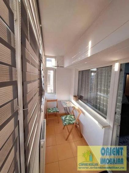 Tomis 3, de inchiriat 3 camere, mobilat, gaze, parcare - 1