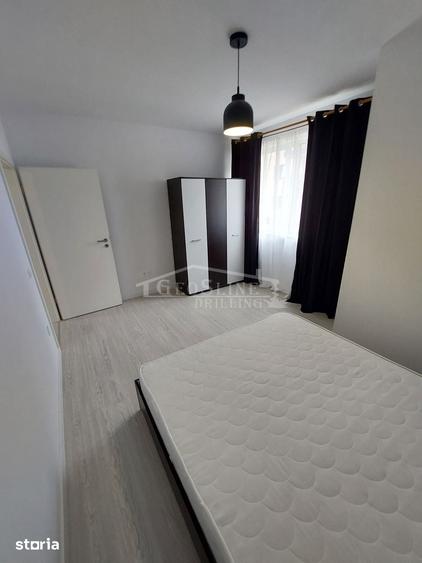 Apartament cu 3 camere decomandat în Chinteni