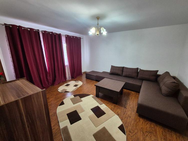 Apartament cu 3 camere decomandat în Mărășești