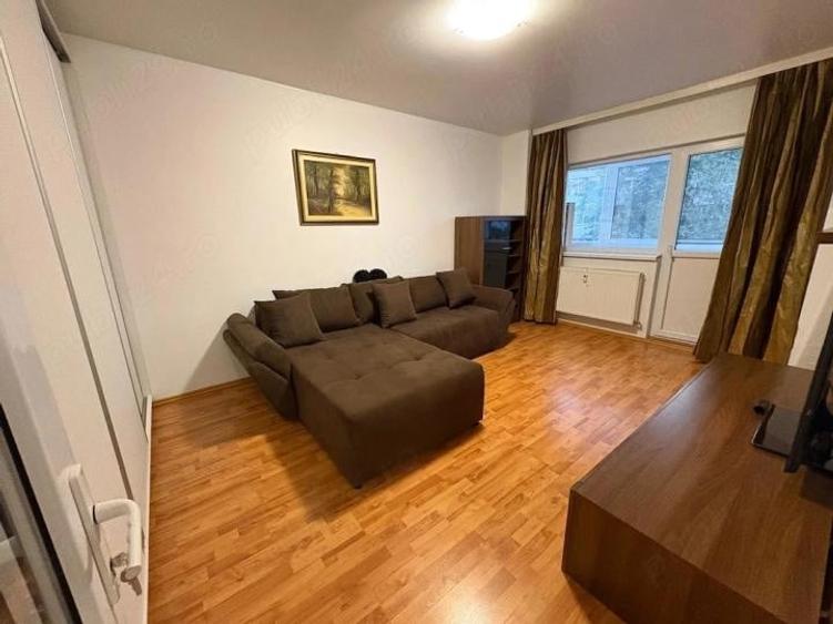Apartament cu 2 camere decomandat, mobilat în Vitan