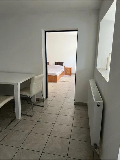 Casă cu 2 camere cu Teren 367 Mp în Central