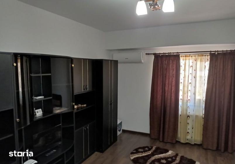 Garsonieră decomandată în 13 Septembrie