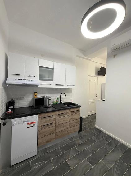 Apartament cu 3 camere decomandat în Unirii