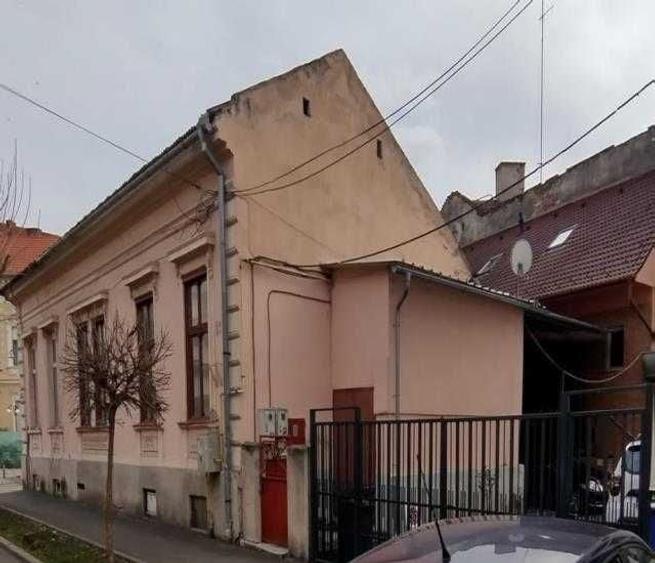 Spațiu comercial, de 213 mp, în Central