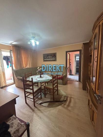 Apartament cu 2 camere semidecomandat în Calea Moldovei