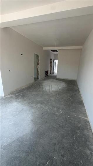 Duplex cu 3 camere cu Canalizare în Moșnița Nouă