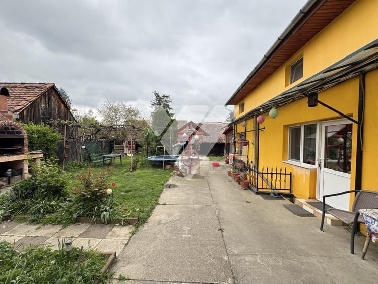 Casă cu 4 camere cu Canalizare în Cisnădie