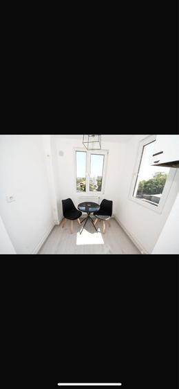 Apartament cu 2 camere decomandat în Micro 17