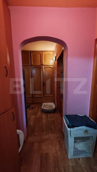 Apartament cu 3 camere decomandat, mobilat în Nufărul