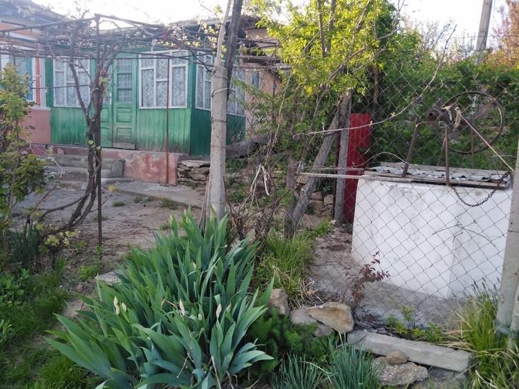 Casă cu 4 camere în Deleni