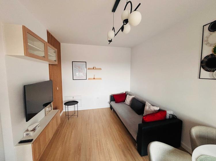 Apartament cu 2 camere decomandat în Central