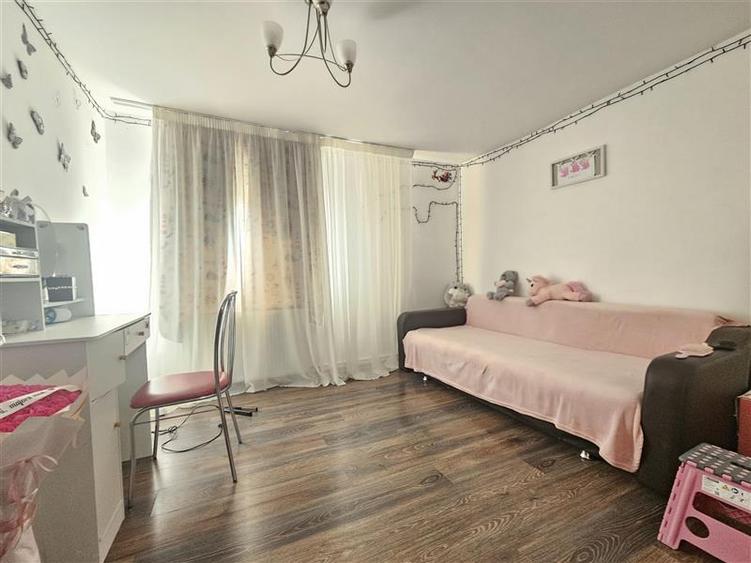 Casă individuală cu 4 camere cu Teren 513 Mp în CFR