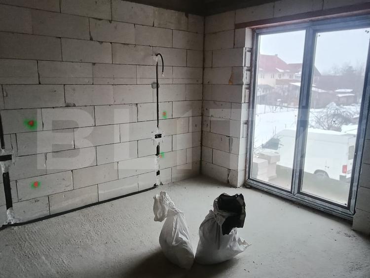 Casă individuală cu 8 camere cu Canalizare în Ampoi 3