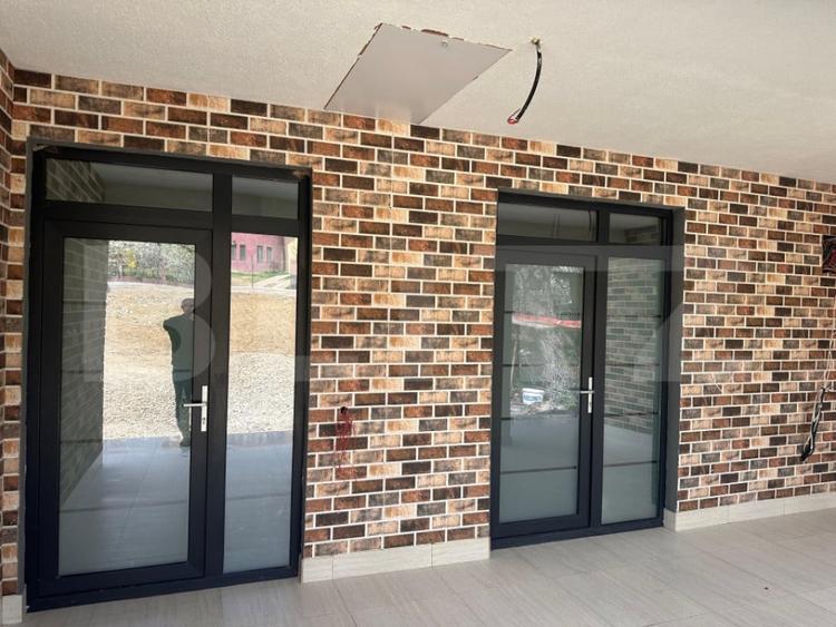 Casă cu 3 camere cu Teren 900 Mp în Răzvad