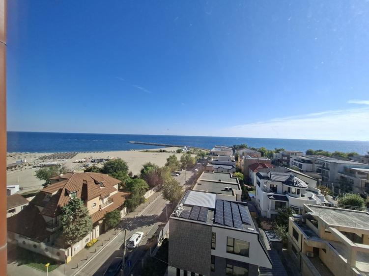 Apartament cu 3 camere în Faleza Nord