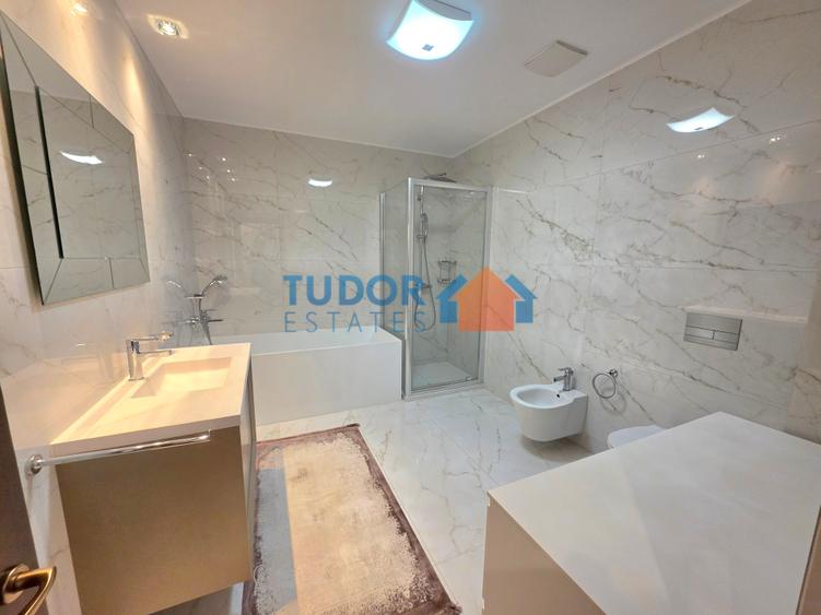 Apartament cu 3 camere semidecomandat în Șoseaua Nordului
