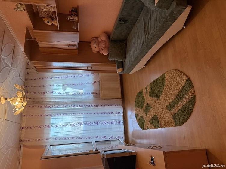 Apartament cu 4 camere semidecomandat în Central