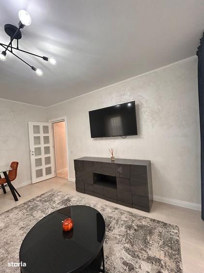 Apartament cu 2 camere decomandat în Breazu
