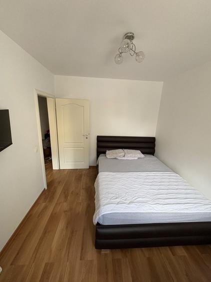 Apartament cu 3 camere decomandat în Sânpetru