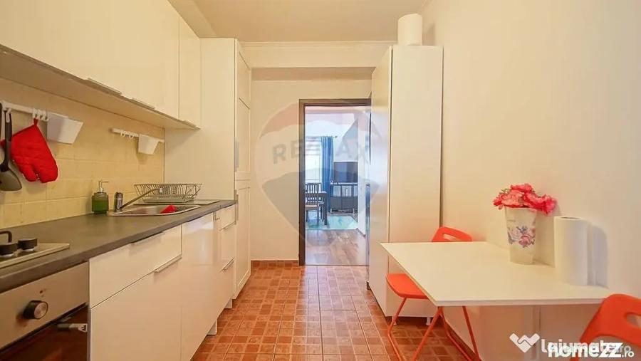 Apartament cu 5 camere decomandat în Zamora