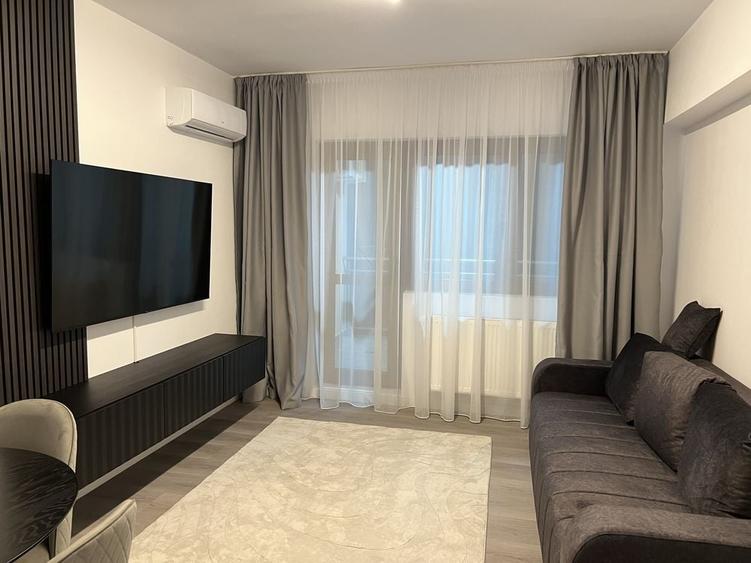 Apartament cu 2 camere decomandat, mobilat în Central