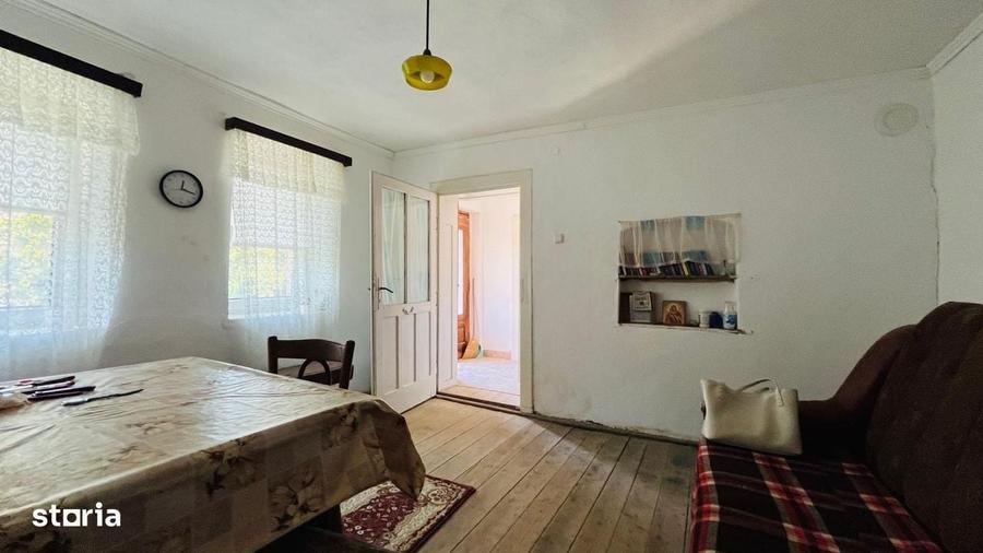 Casă cu 2 camere în Central