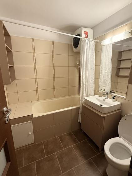 Apartament cu 2 camere semidecomandat în Eroii Revoluției