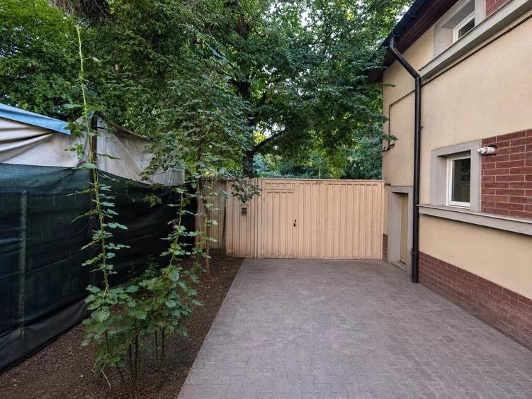 Casă cu Teren 130 Mp în Basarab