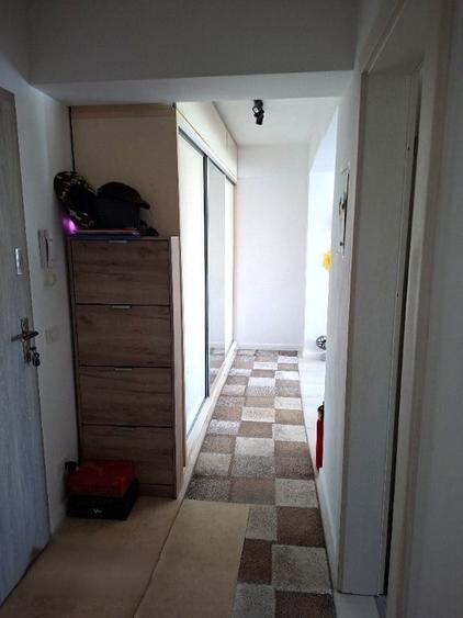 Apartament cu 2 camere decomandat, mobilat în Tomis Nord