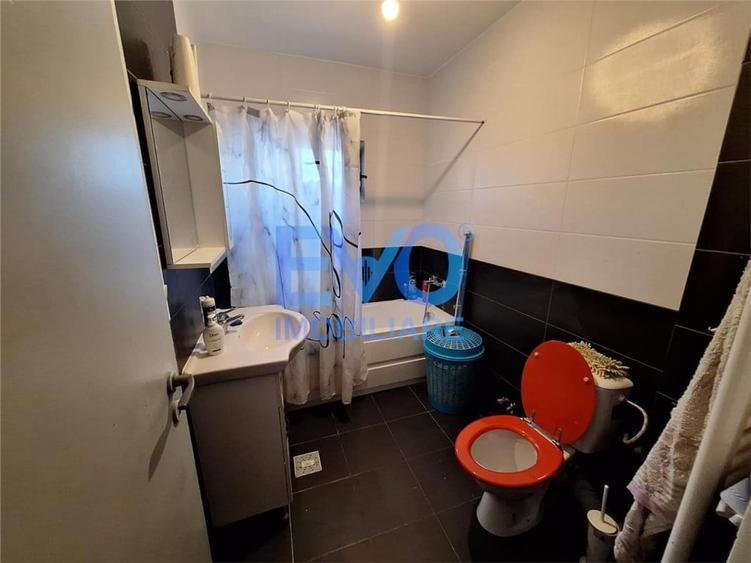 Apartament cu 2 camere decomandat în Valea Lupului
