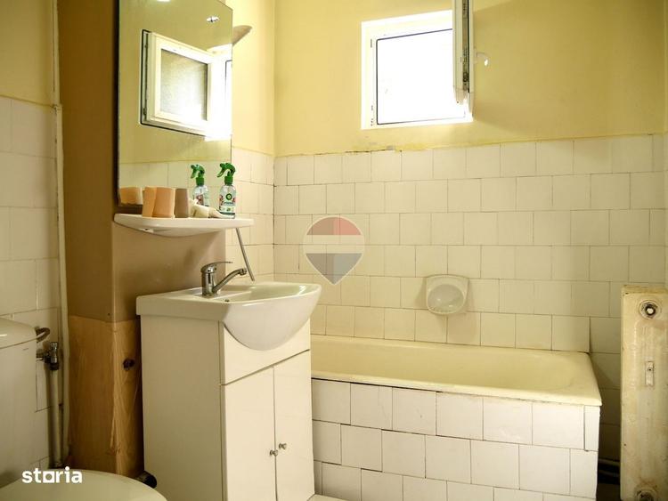 Apartament cu 4 camere în Cetate