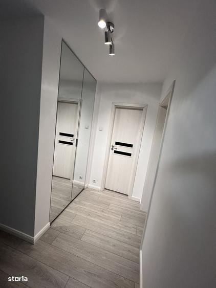 Apartament cu 3 camere decomandat în Obor