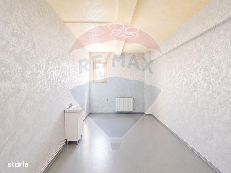 Spatiu comercial renovat, vitrina generoasa, vad excelent, Manastur - 1