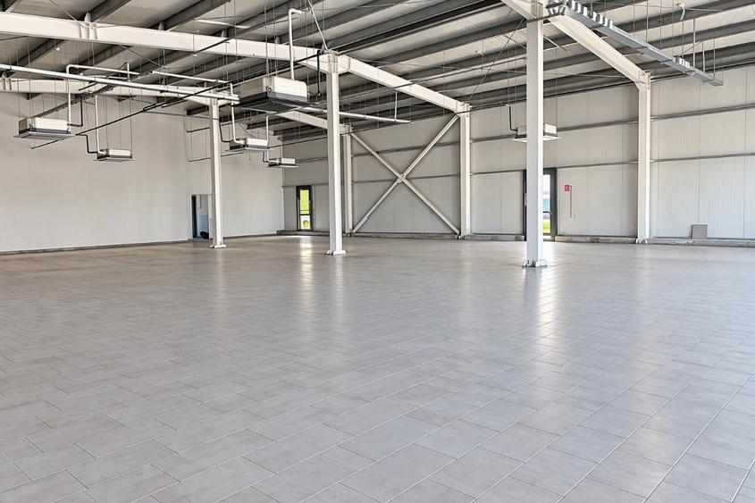 Spațiu comercial, de 600 mp, în Central